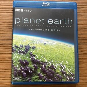 Planet Earth: The Complete BBC Series. 4 Disc Set. Blu-ray. Excellent Condition.